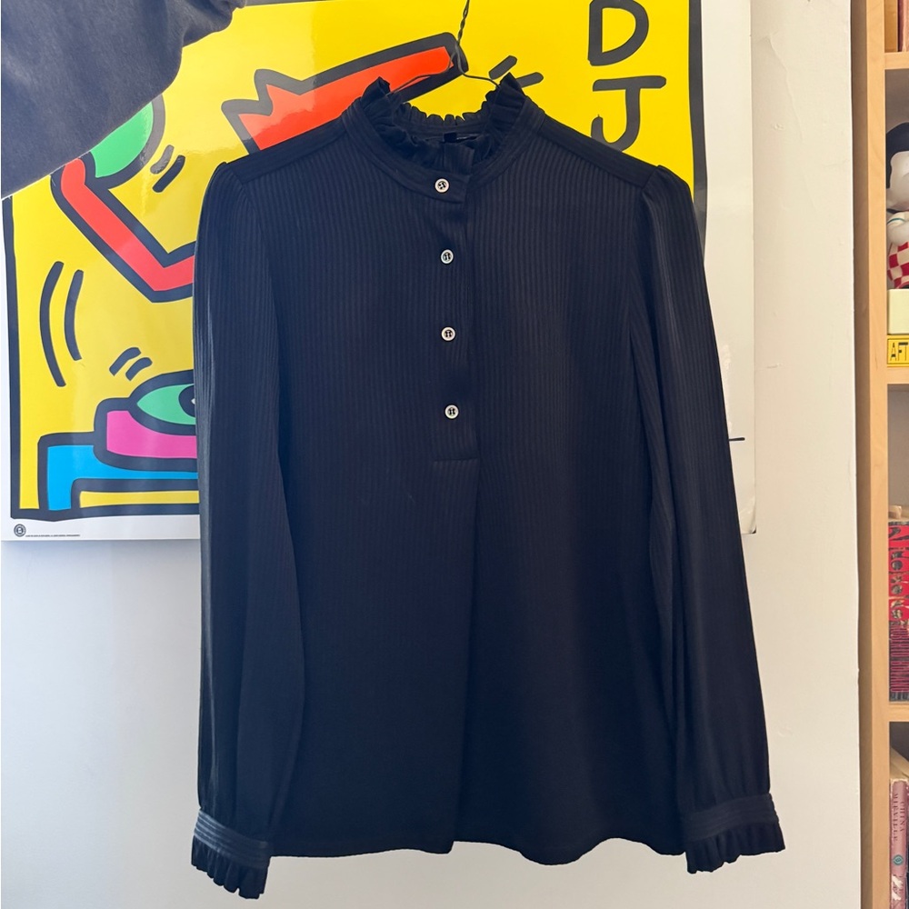 APC Black Ruffled Women's Top